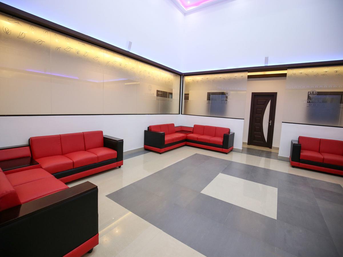 Oyo 10152 Rail View Residency Otel Alappuzha Dış mekan fotoğraf